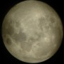 Der Mond durch ein Reflektor-Teleskop